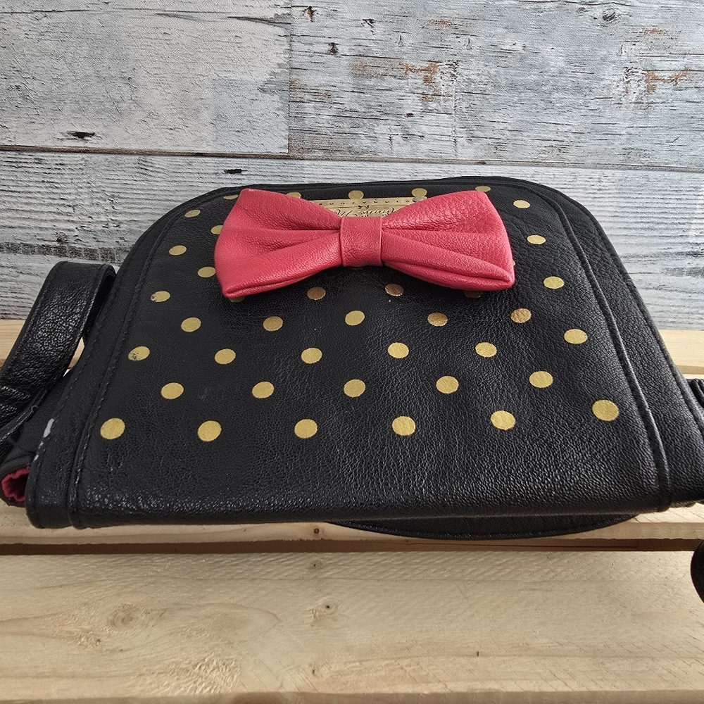Disney Store Minnie Mouse Signature Black Faux Leather Crossbody Purse - Picture 8 of 15